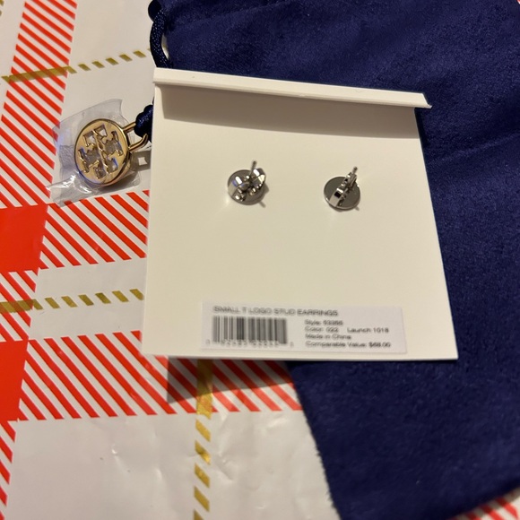 Tory Burch Small T Logo Stud Earrings Silver New for Holiday - Picture 3 of 3